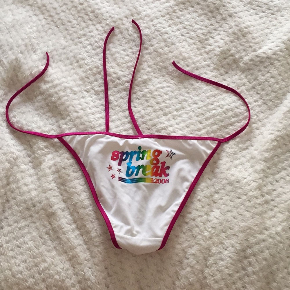 VS Bikini Bottom